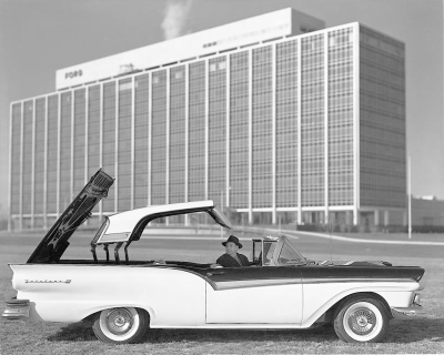 1957 Ford Skyliner, dropping the top in front of the Glass House, Dearborn, Michigan