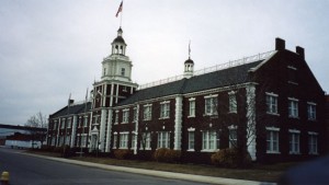 Headquarters of the former Budd Corp Stamping mill in Detroit, built in the style of Independence Hall in Philadelphia. Photo Clemens.