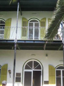 907 Whitehead St, Key West. Photo Socotra 907 Whitehead St, Key West. Photo Socotra