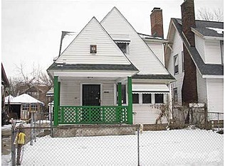 Typical house on Sussex. Cost in 2011 around $4,900, some restrictions apply. Not many. Typical house on Sussex. Cost in 2011 around $4,900, some restrictions apply. Not many.