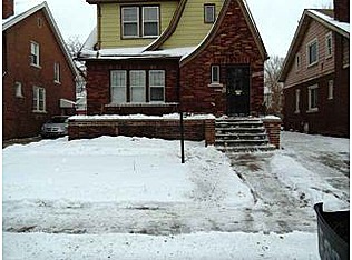 Typical house on Kentucky Street. Cost around $10,000.