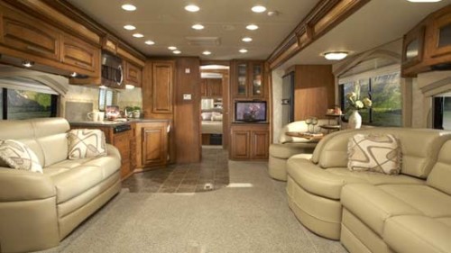 jayco-embark-class-c-diesel-motorhome-interior-1-083014