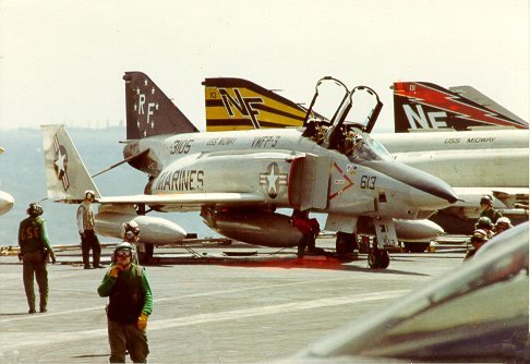 RF-4B_VMFP-3_on_USS_Midway_1980-101614
