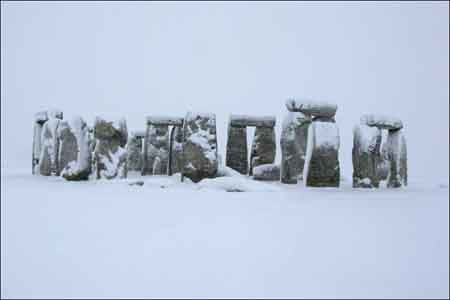 Stonehenge in snow122014