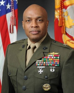 BGen-Stewart-256x320011415