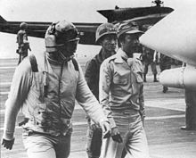 Marshal_Ky_arrives_on_the_USS_Midway-043015