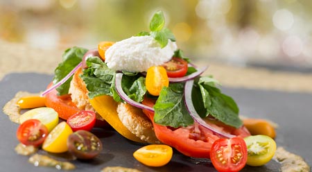 Heirloom-Tomato-Salad_FDCOM-small-082915