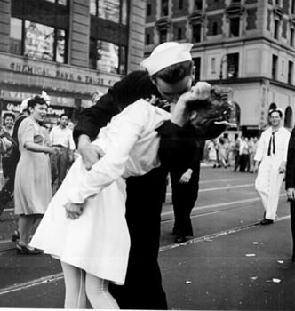 Kissing_the_War_Goodbye-081515