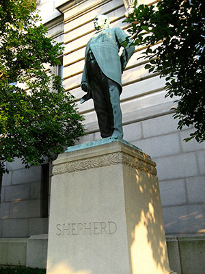 Shepherd_statue_at_Wilson_Building-012916